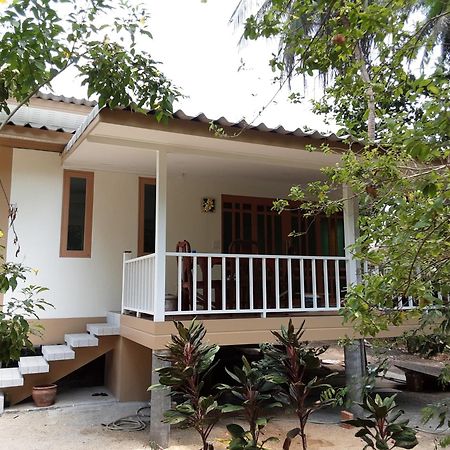 Baan Moonchan House تشالوكلوم المظهر الخارجي الصورة